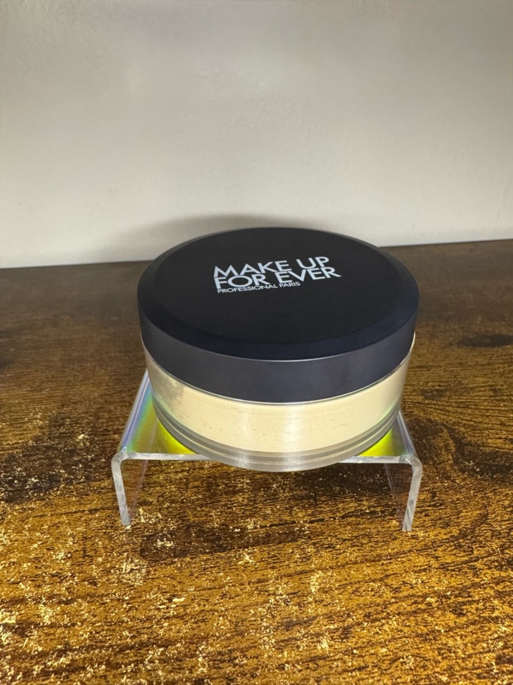 Make Up For Ever HD Skin Setting Powder  0.4 Corrective Banana
